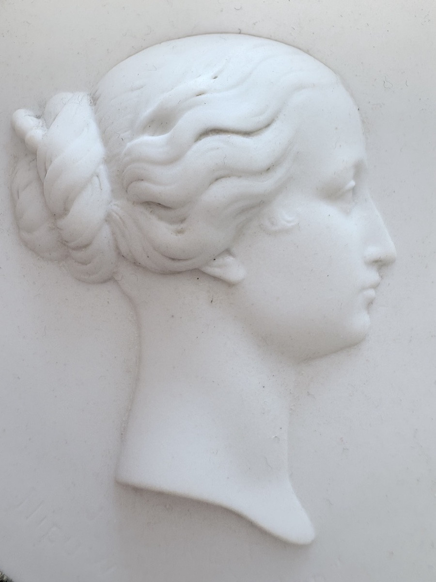 Sèvres Médaillon miniature en Biscuit Portrait Eugénie, Impératrice Des Français signé ref1112-photo-2