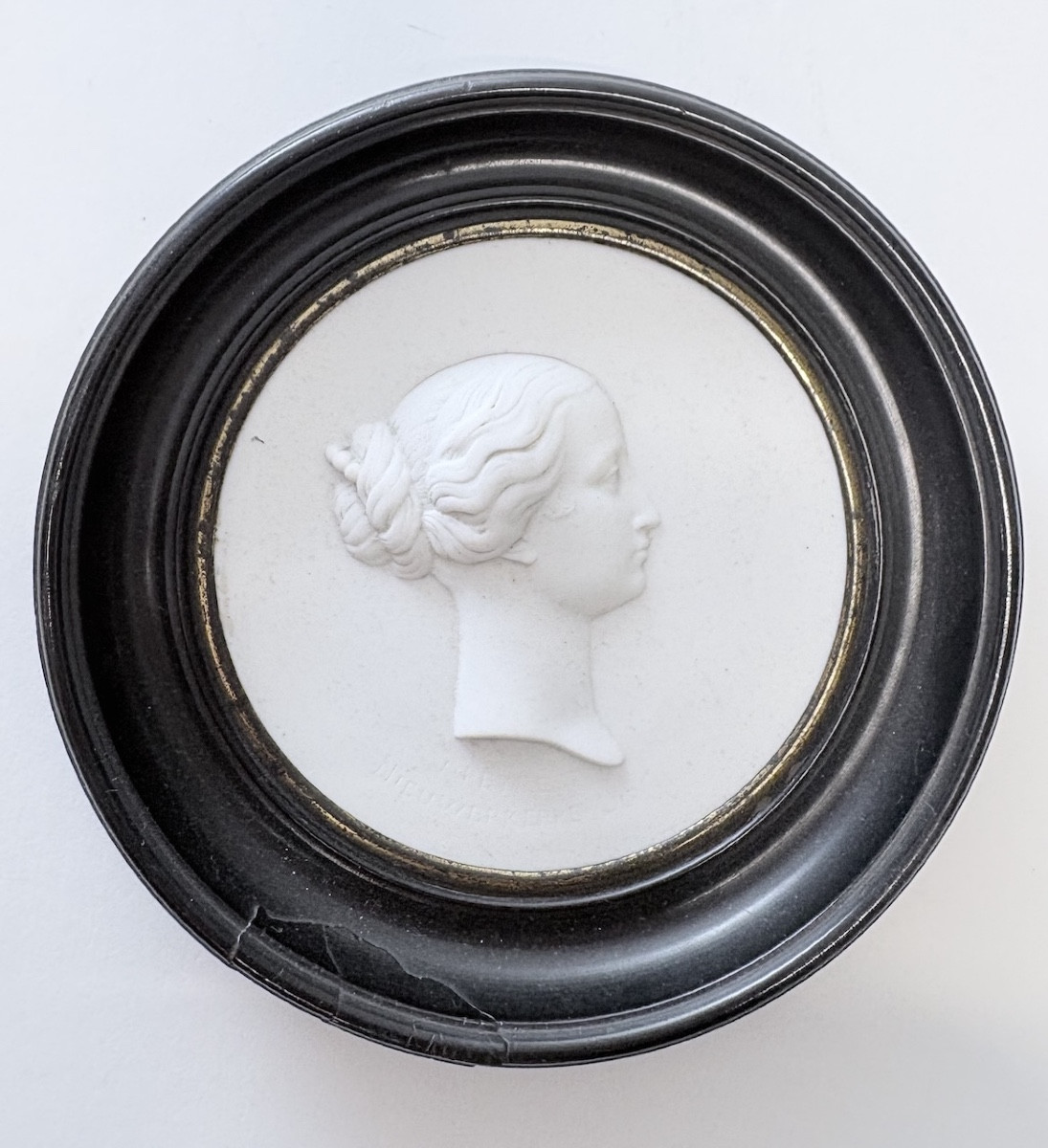 Sèvres Médaillon miniature en Biscuit Portrait Eugénie, Impératrice Des Français signé ref1112