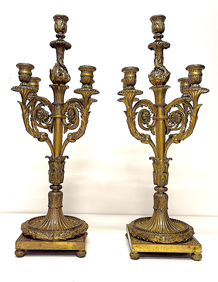 Paire de cand&eacute;labres chandelier  Bronze Dor&eacute; 19 &egrave;me si&egrave;cle Style Louis XVI Ref1124