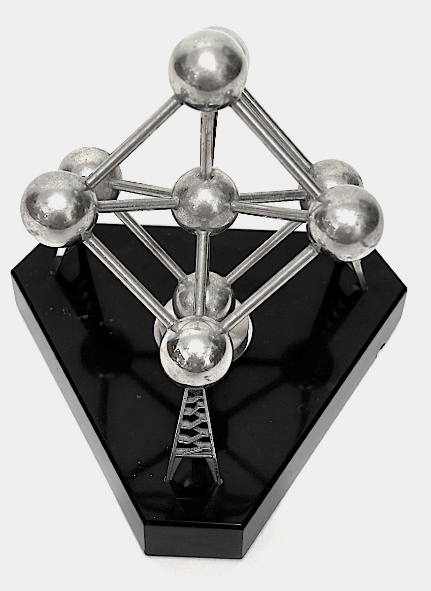 Silver Atomium World Fair Brussels 1958 Belgium Ref1132-photo-1