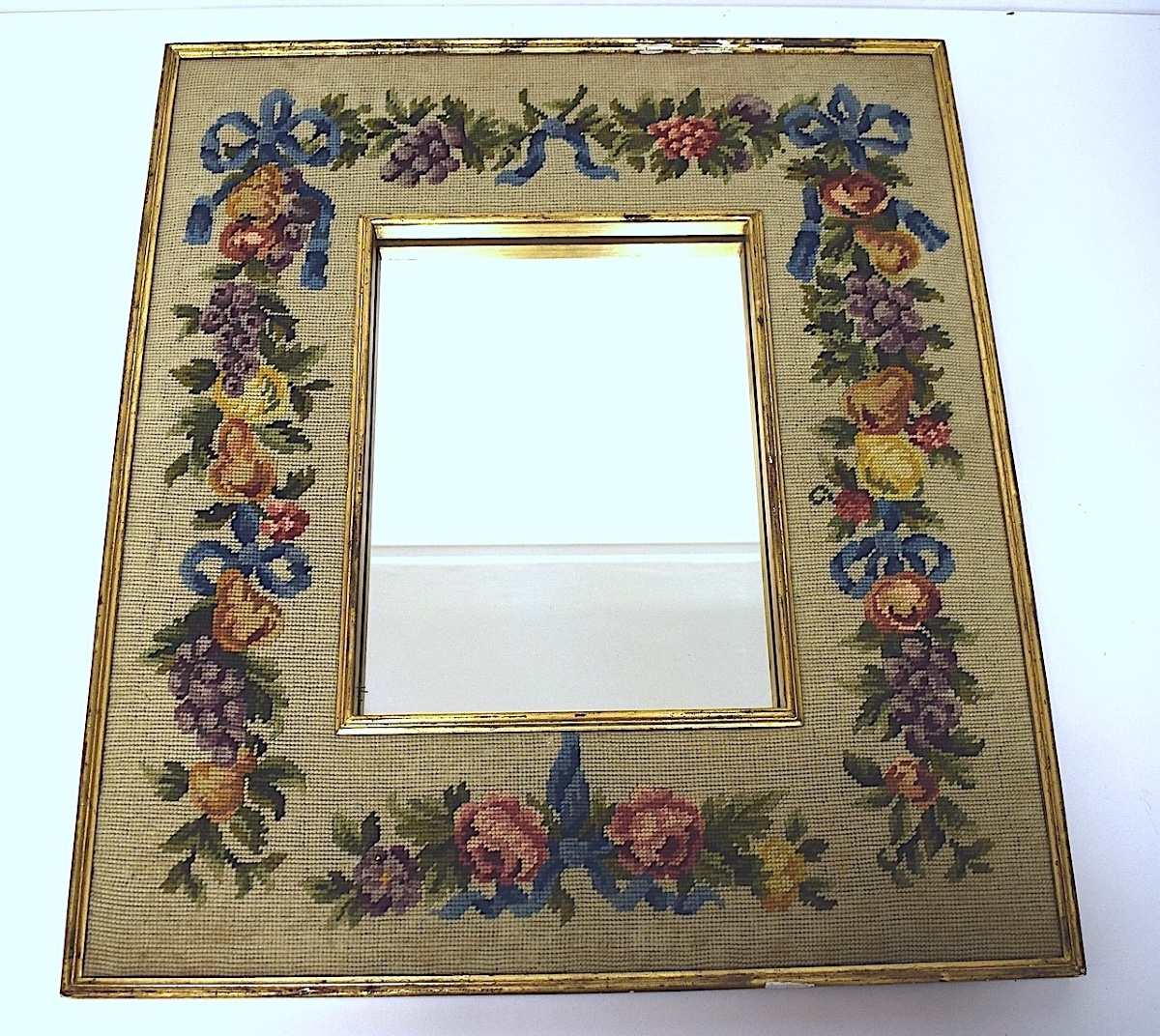 Bedroom Or Alcove Mirror Tapisserie Aux Petits Points 1950 Ref1133