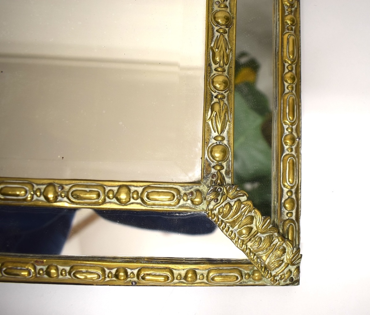 Miroir d' alcove à Parclose en laiton repoussé époque et style Napoleon III Ref1139-photo-5