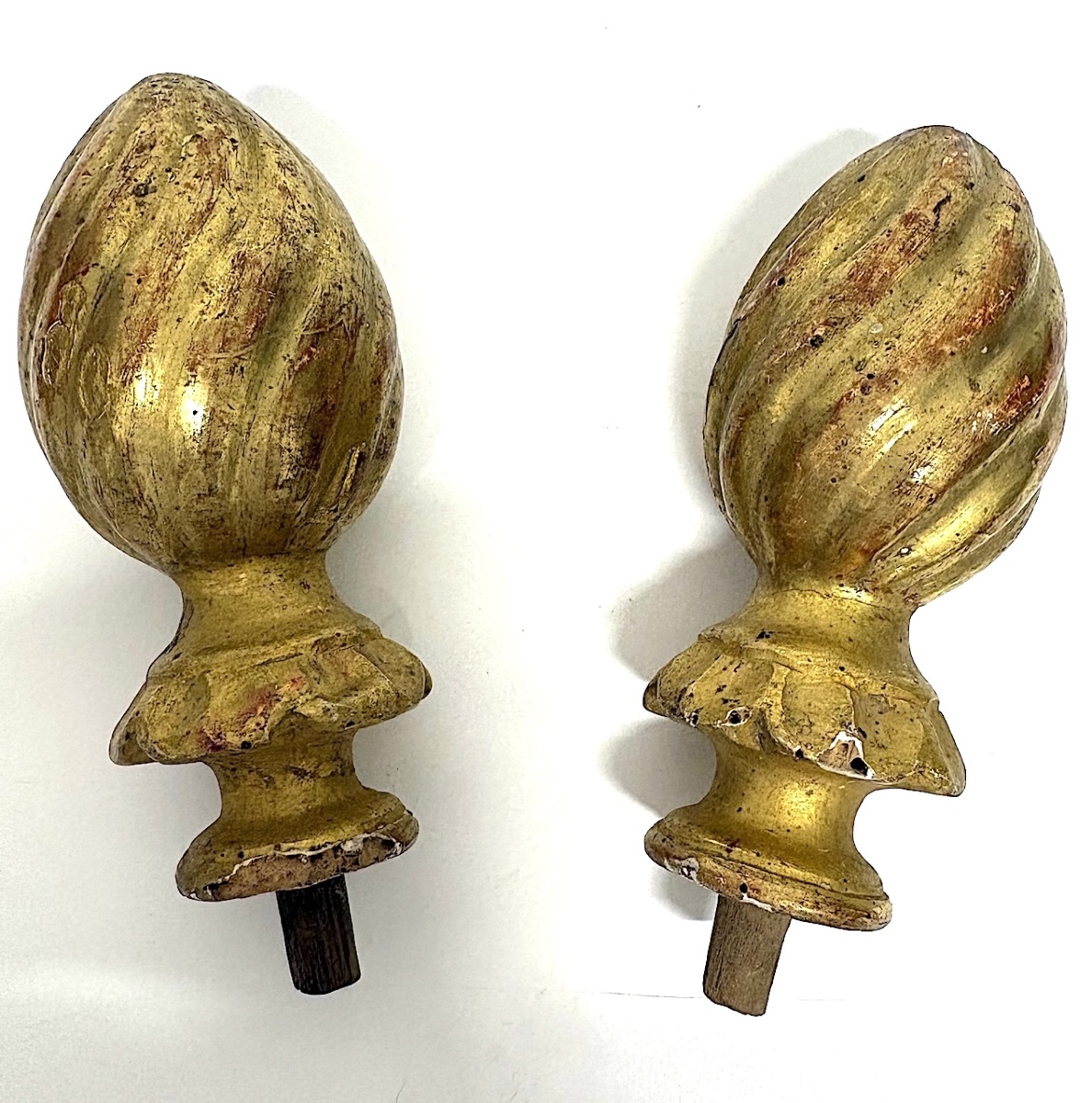 Élément de décoration pair  Embouts ou pompons en Bois Doré et sculpté  Ref1147-photo-7