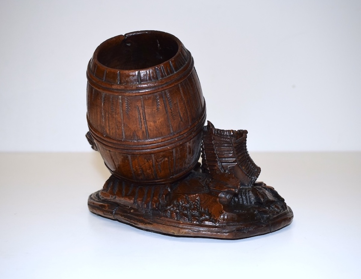 Pot à Tabac pyrogène bois sculpté Foret Noire bois sculpté Vignerons  lièvres Ref1152-photo-2