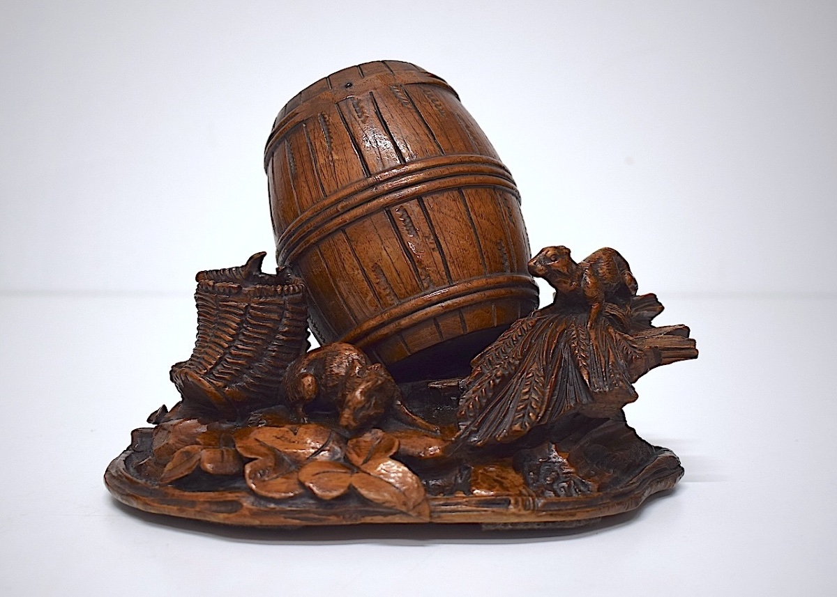 Pot à Tabac pyrogène bois sculpté Foret Noire bois sculpté Vignerons  lièvres Ref1152-photo-6