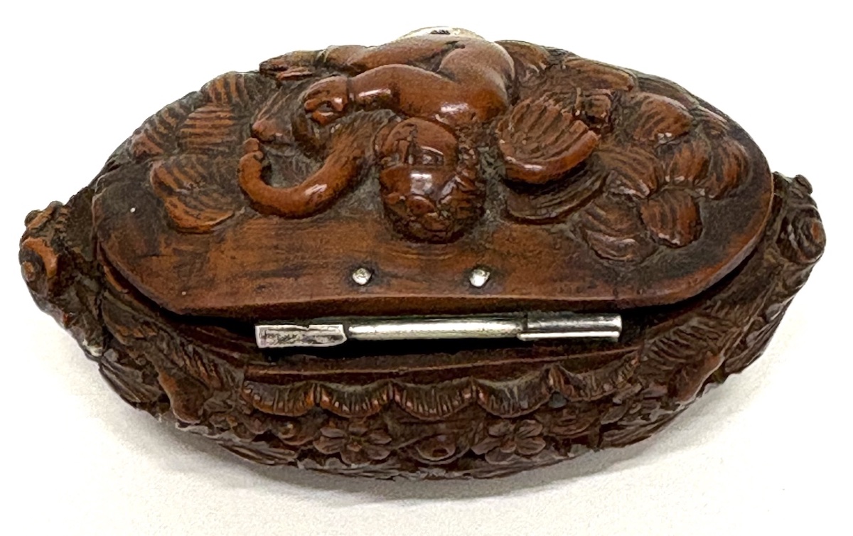 Snuffbox, Carved From Corozo Wood, Featuring Cupid And The Swan, Flanders, Ref. 1157-photo-4