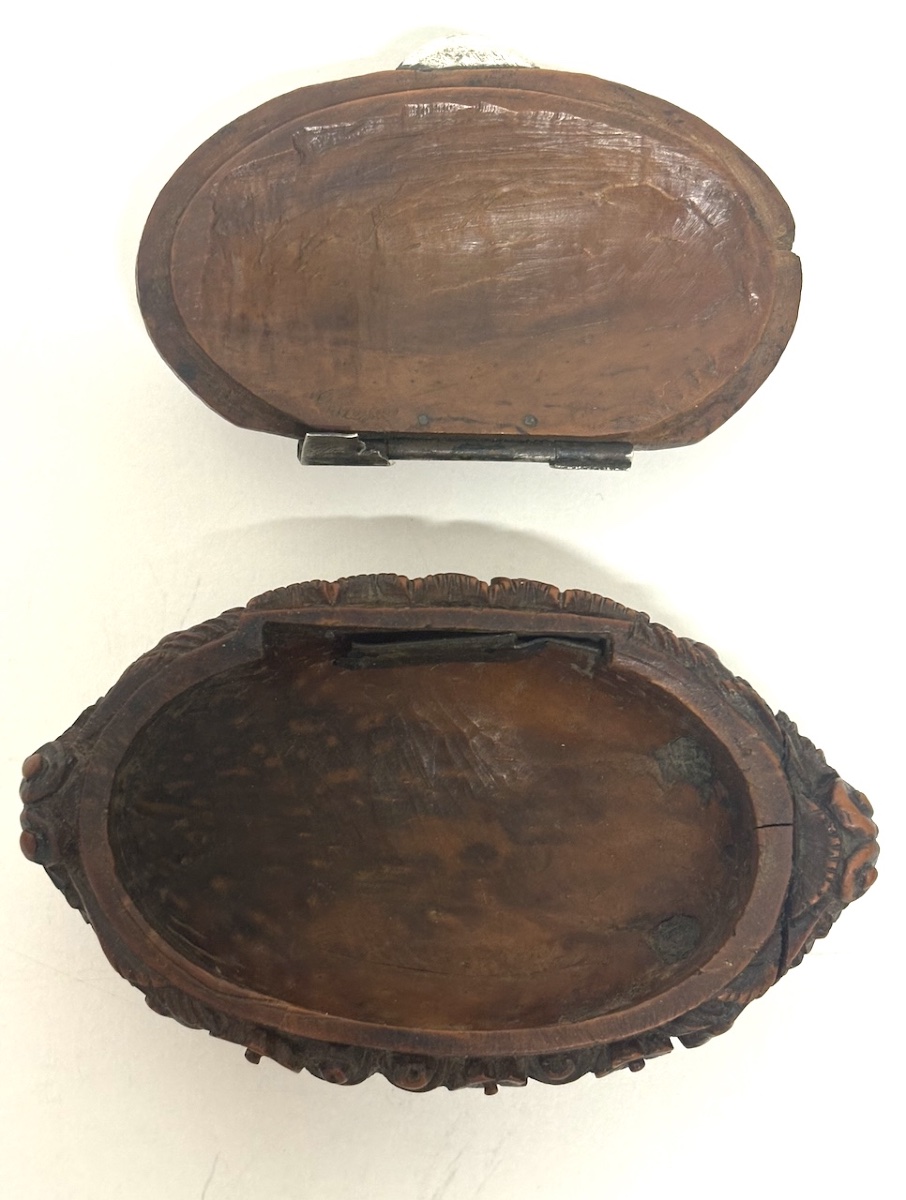 Snuffbox, Carved From Corozo Wood, Featuring Cupid And The Swan, Flanders, Ref. 1157-photo-6
