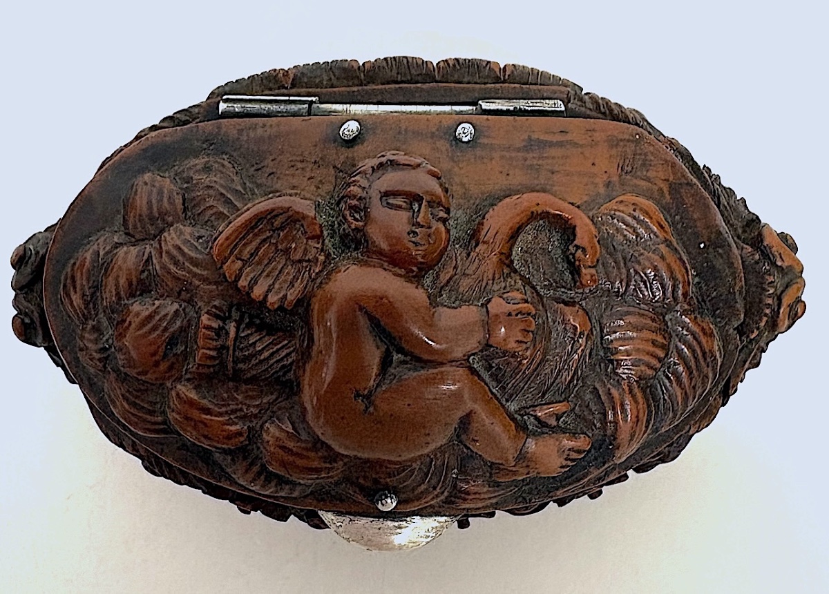 Snuffbox, Carved From Corozo Wood, Featuring Cupid And The Swan, Flanders, Ref. 1157