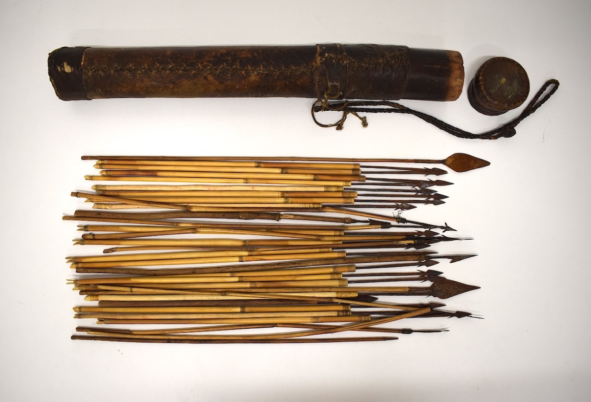 Leather Quiver And 30 Arrows, Africa (gabon, Congo), Early 20th Century, Ref. 1163