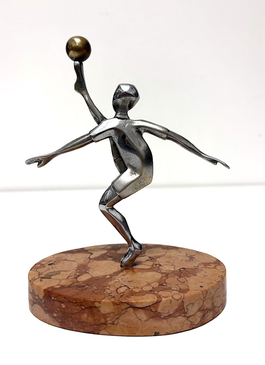 1950 Soccer Statue  Marble, Chrome-plated Metal, And Bronze Ref1169-photo-1