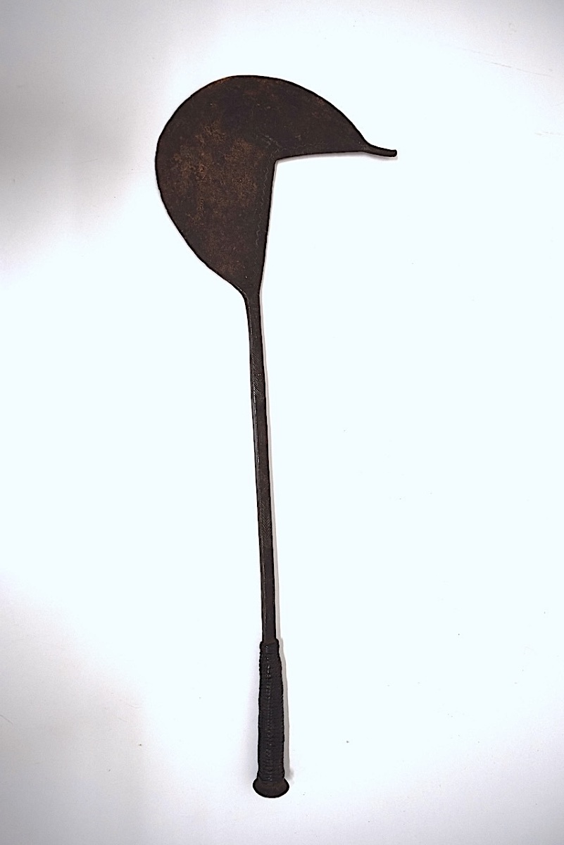 Hache de prestige ancienne  Afrique Fer Forgé  et cuir Ref1173  -photo-7