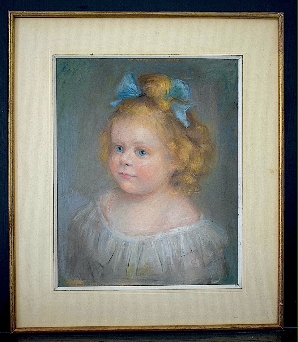 Pastel Portrait Of A Little Girl, 20th Century Rt1478