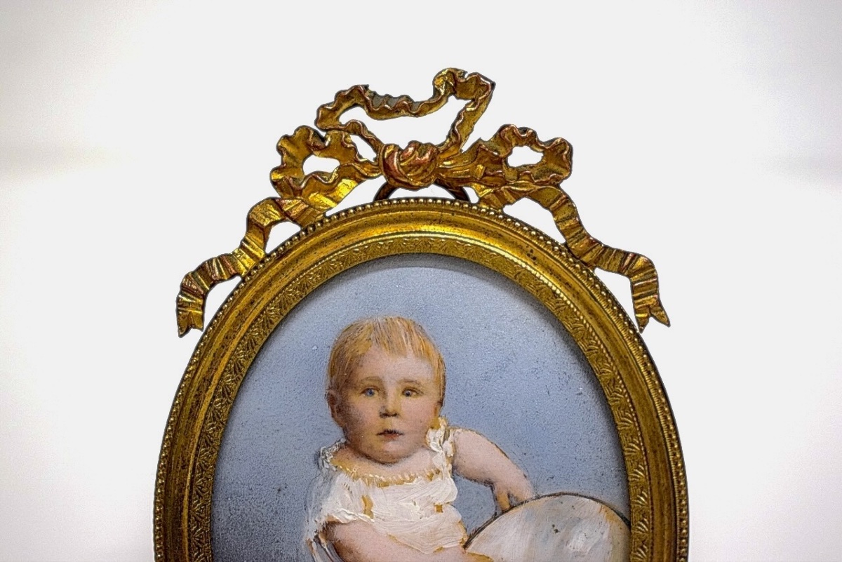 Painted Miniature Photo: Baby With Tambourine, Herald—cute Photo Frame In Gilded Bronze, Ref. 1205-photo-4