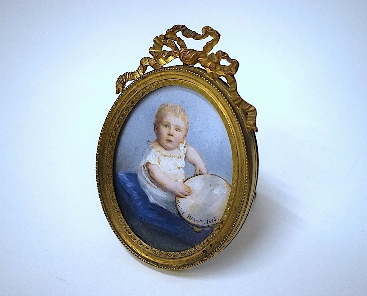 Painted Miniature Photo: Baby With Tambourine, Herald—cute Photo Frame In Gilded Bronze, Ref. 1205-photo-7