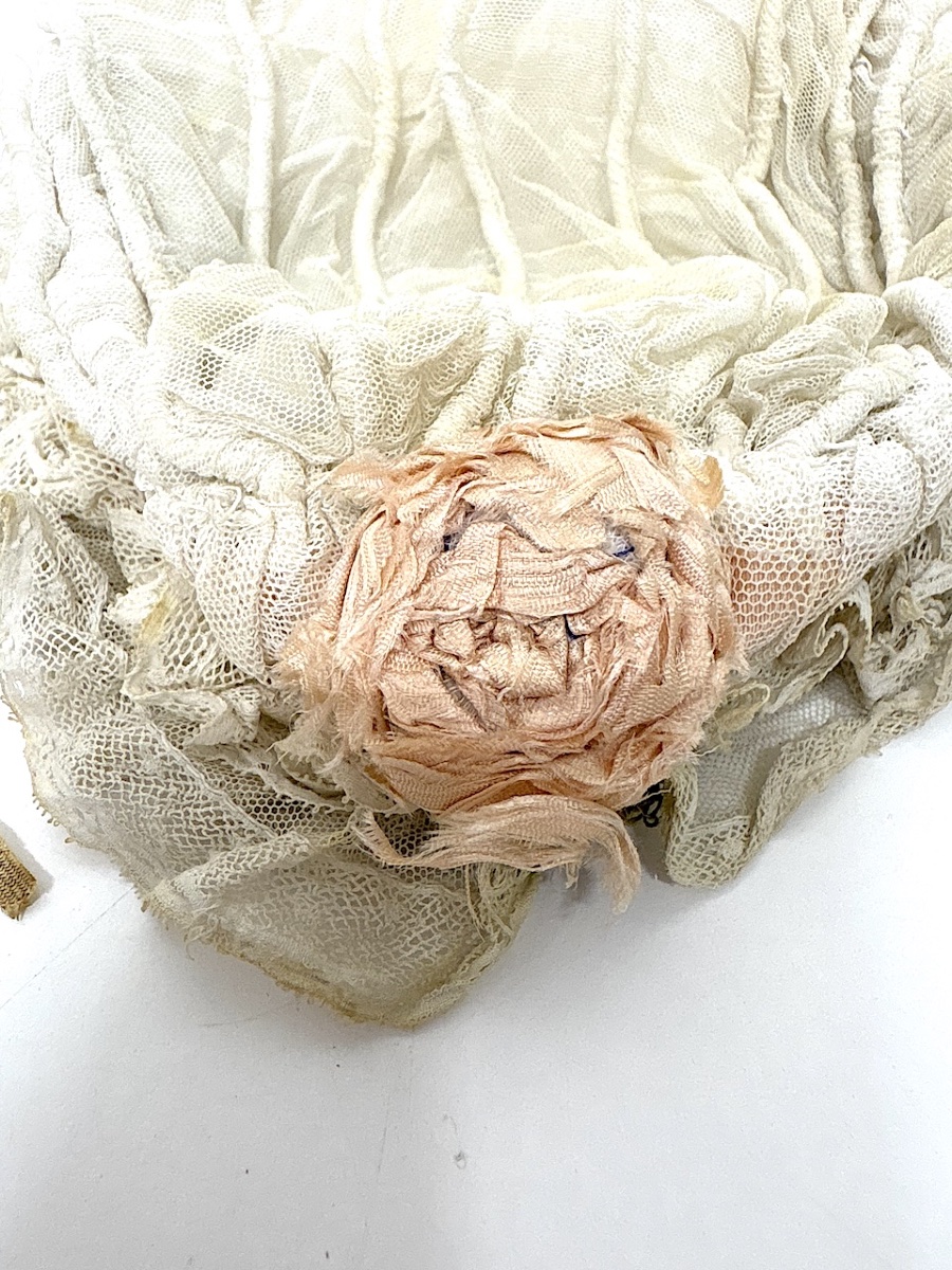 Provençal Children's Winter Hat Made Of 19th-century Textile Lace Ref1206-photo-4