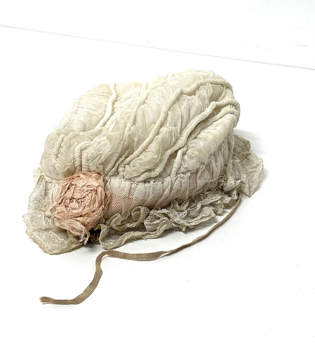 Provençal Children's Winter Hat Made Of 19th-century Textile Lace Ref1206-photo-5