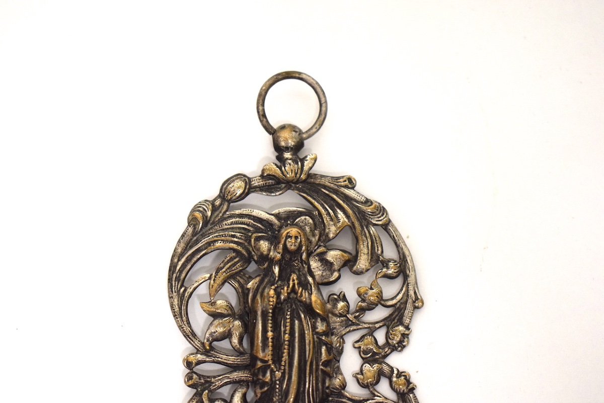 Art Nouveau Pendant: Praying Virgin, Religious, Silver-plated Metal, Circa 1900  Ref1216-photo-1