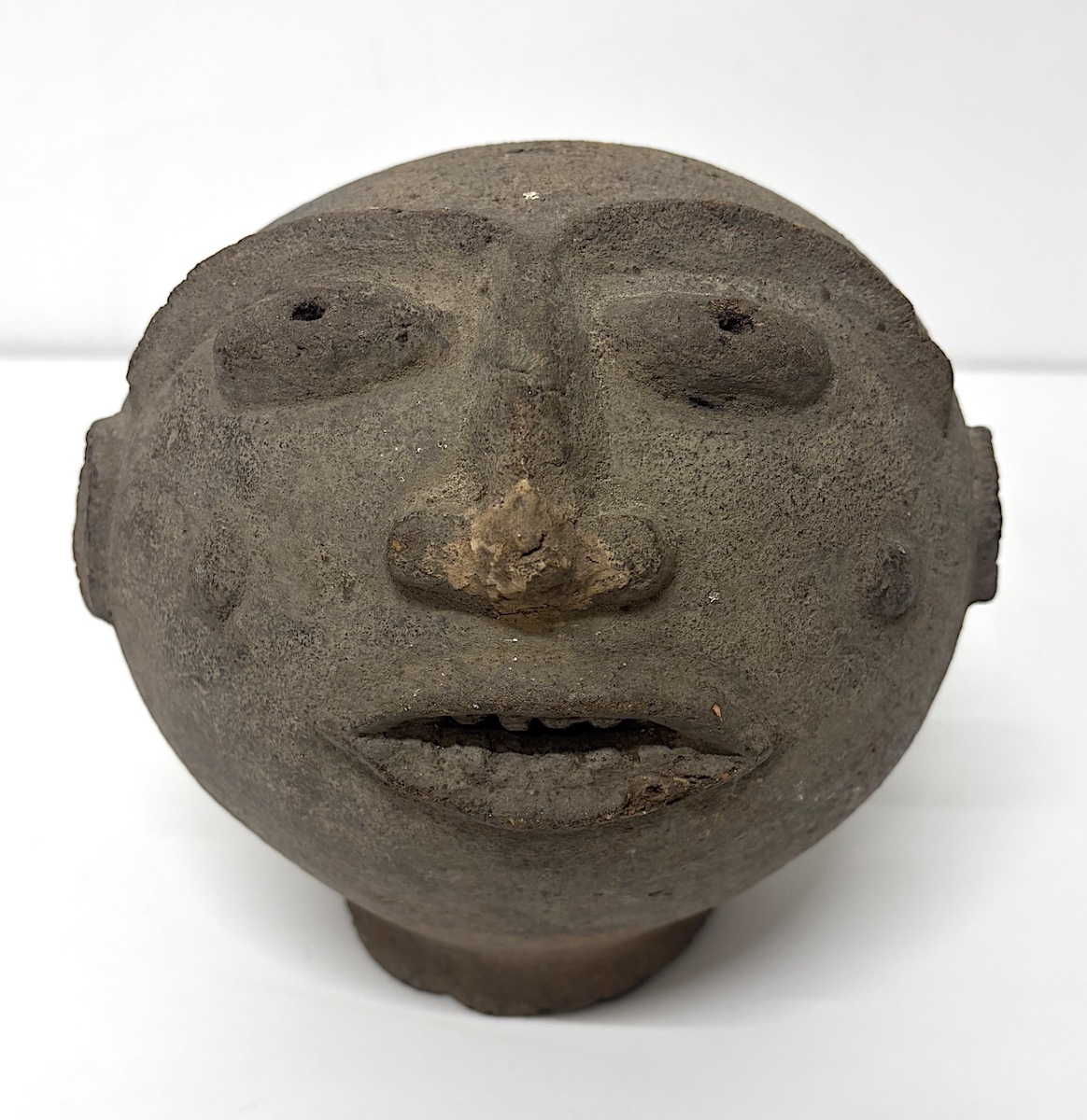 Vase Anthropomorphe ou Tête terre cuite Afrique de l ' Ouest  art tribal Ref1218