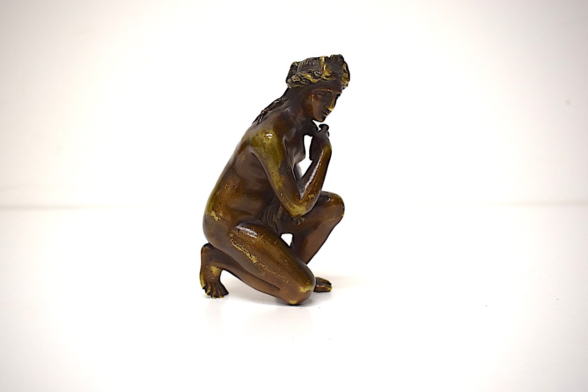 Bronze  Modest Nude Venus, 17th Century, After Antoine Coysevox, Ref. 1221-photo-1