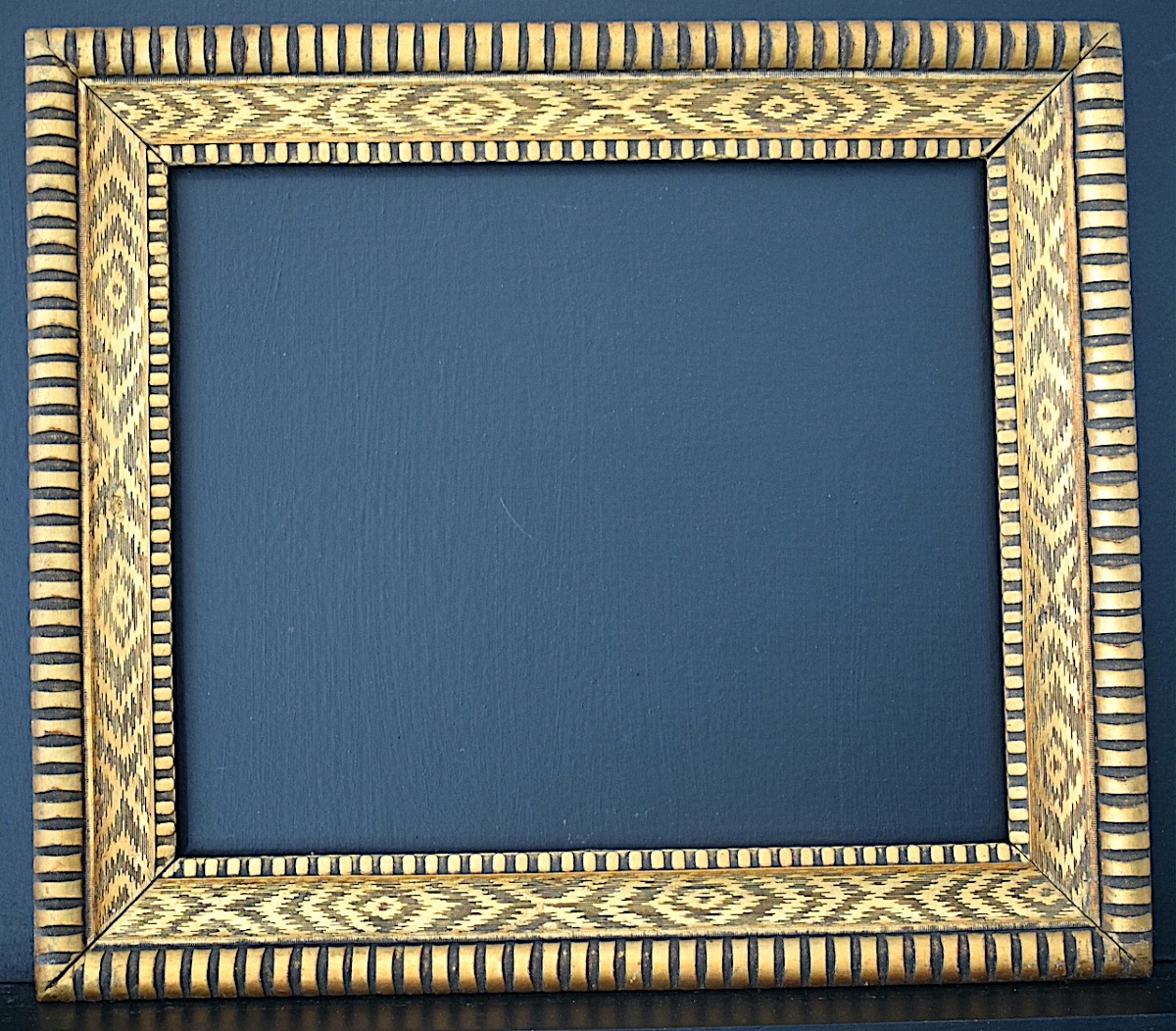 CADRE Art déco doré  Feuillure 41 x 33 cm  format 6F pour tableau FRAME Ref C1301