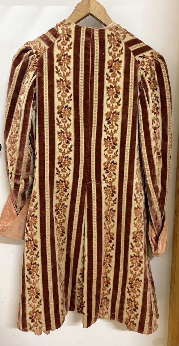 18th-century Louis XV-style Velvet Theater Costume, Ref. 1187-photo-4