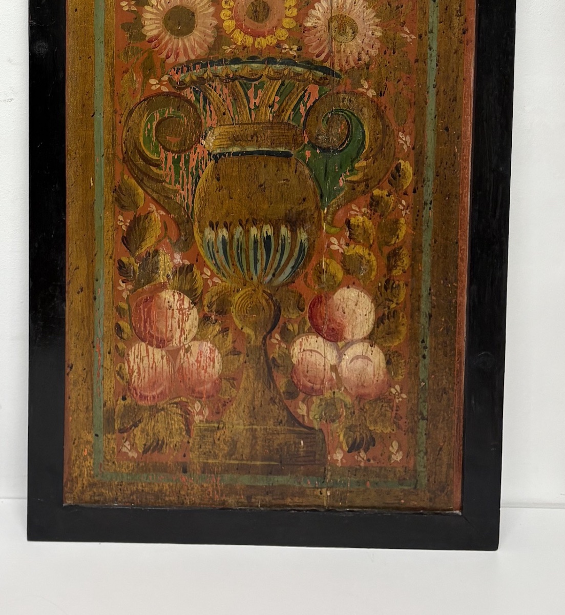Paire de grands panneaux décoratifs vase fleuri en bois peint, alsacien ou Rhéhan ref1198-photo-1