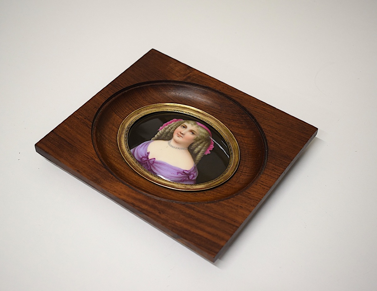 Portrait miniature peint sur porcelaine &agrave; l' &eacute;mail femme courtisane Louis XIV Refm1188 -photo-1