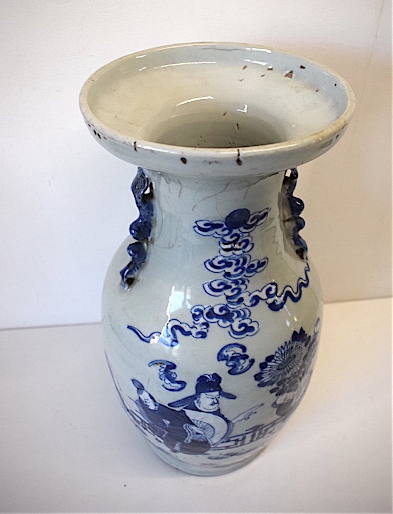 Vase Porcelaine de Chine Céladon Blanc Bleu  XIX ème  Décor de Trois Personnages Asie Chinois  REF169-photo-2