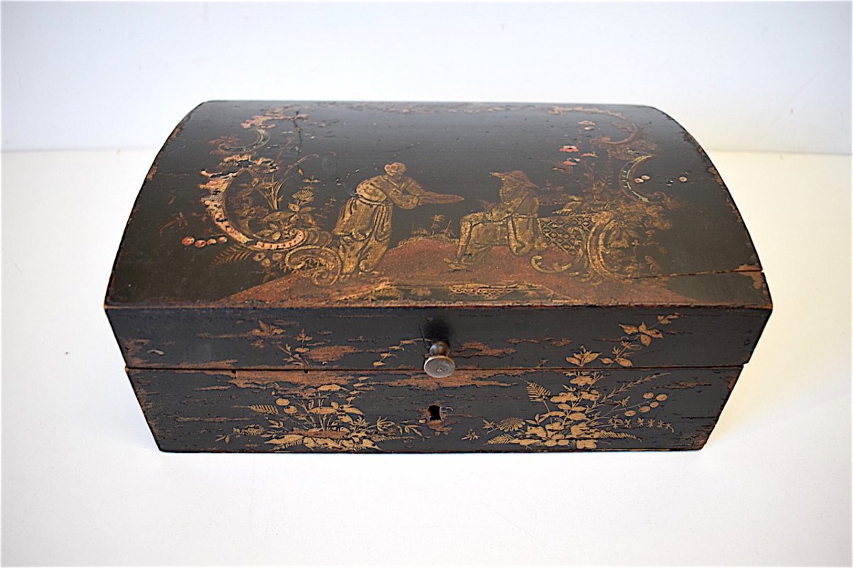 Coffret Boite &agrave; Perruque XVIII &egrave;me Bois Laqu&eacute; D&eacute;cor Au Chinois  REF176