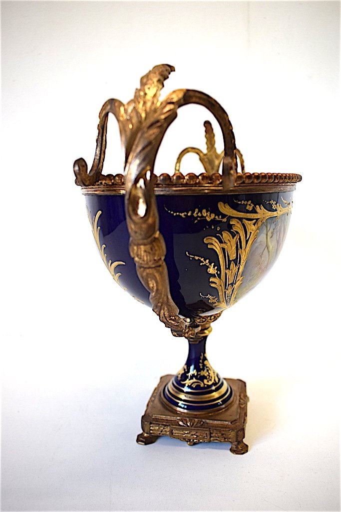 Oval Porcelain Cup Mounted Gilt Bronze Dlg Sèvres XIX Ref177-photo-1