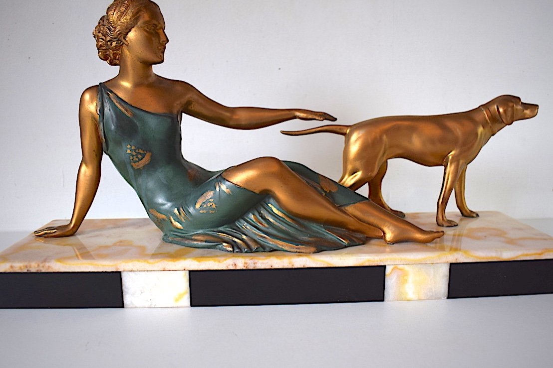 Ugo Cipriani  Femme au Chien Art D&eacute;co vers 1925 Sign&eacute;e Uriano XX REF235