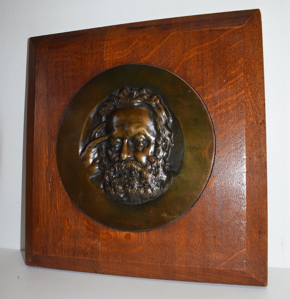 Portrait Of Victor Hugo Medallion In Framed Bronze After René Crozet Ref237-photo-1