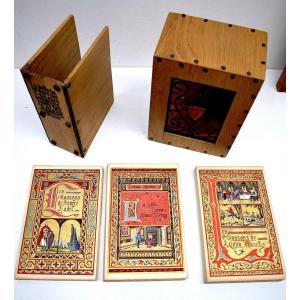 Coffret Bois  Trois Livres Chansons Médiévales Du Moyen Age Enluminure De Jean Gradassi Ref610