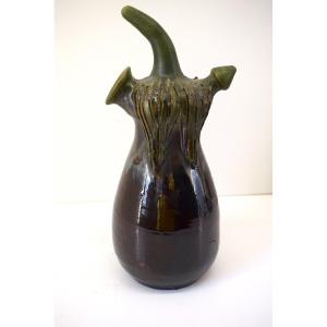 Chevrette pichet en terre cuite émaillé forme aubergine style Art Nouveau ref1125