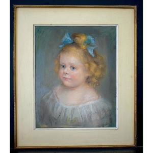 Pastel Portrait Of A Little Girl, 20th Century Rt1478