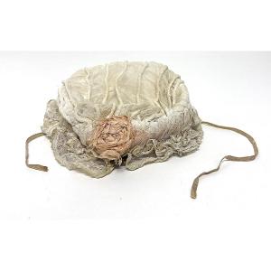 Provençal Children's Winter Hat Made Of 19th-century Textile Lace Ref1206
