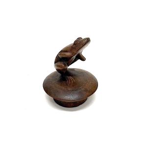 Exotic Wooden Carved Frog Bottle Stopper, Japan Ref. 1222