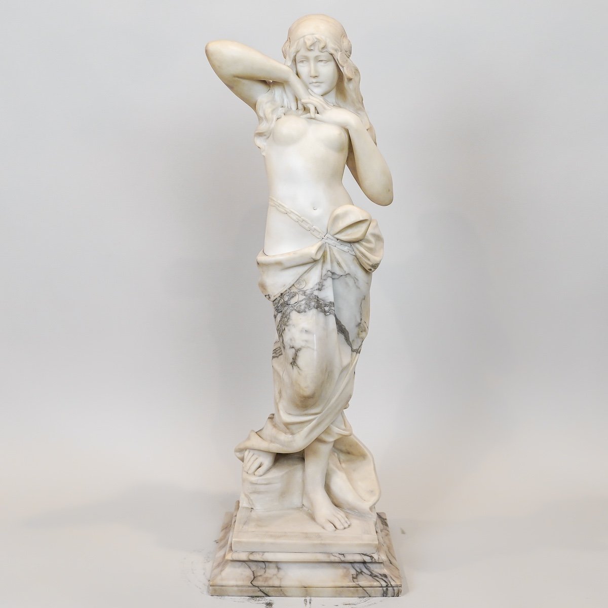 Sculpture en albâtre, "Salomé", Par Adolfo Cipriani, Circa 1890.