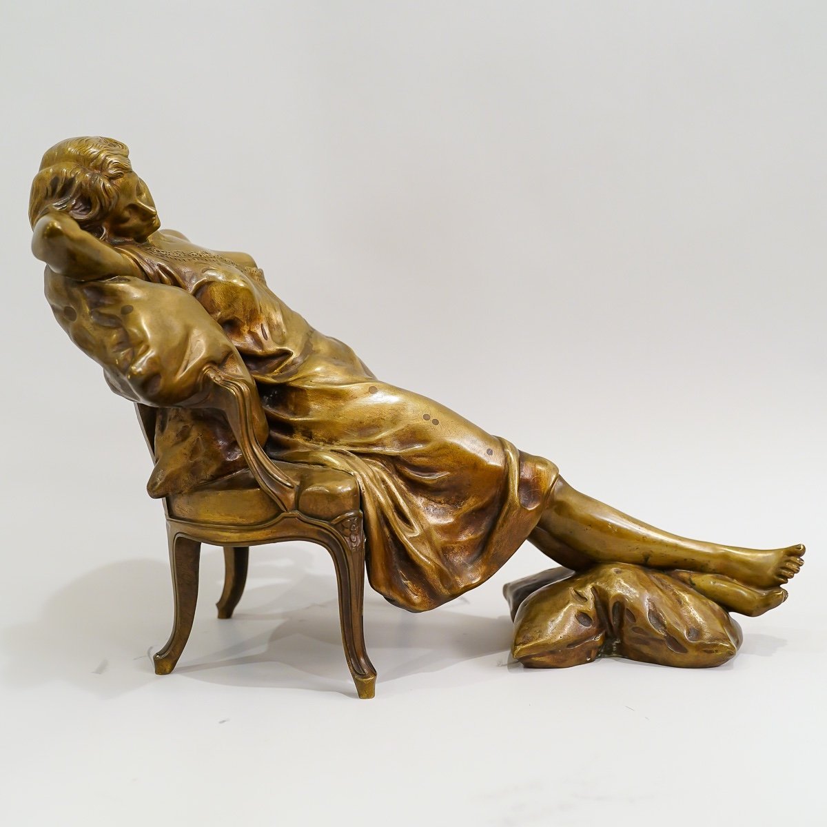 Sculpture en bronze, "Femme Assoupie Dans Un Fauteuil",  Par Henri Emile Allouard, Circa 1900-photo-2