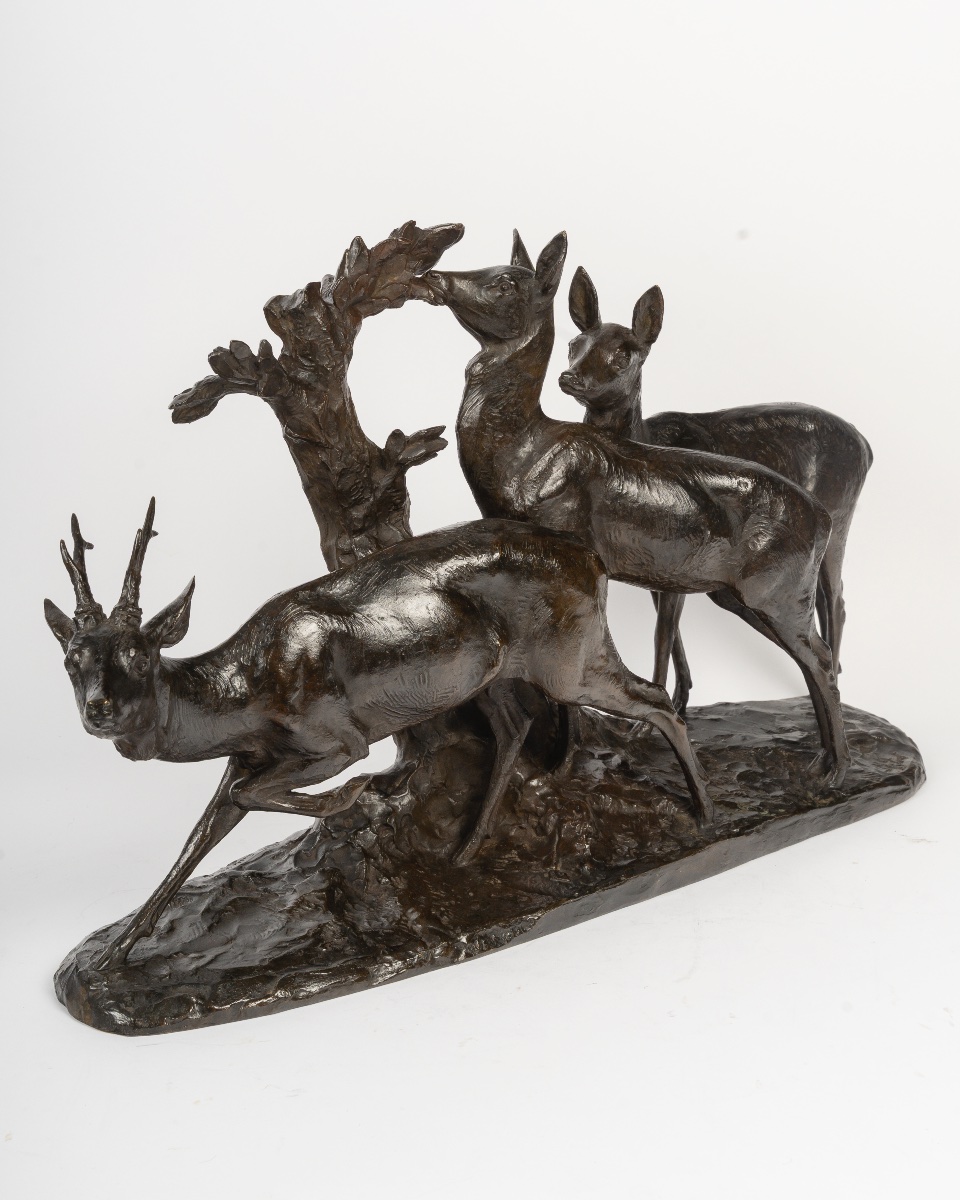 Maximilien Fiot (1886-1953) A Roe Deer And Two Does -photo-1