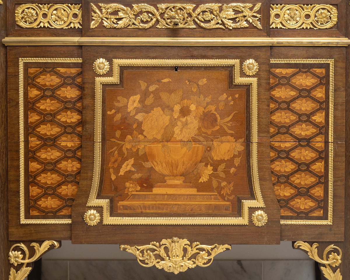 Louis XVI Commode -photo-4