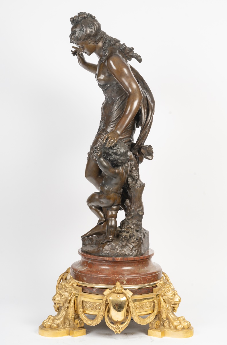 Auguste MOREAU (1834-1917),  Femme à l'enfant-photo-2