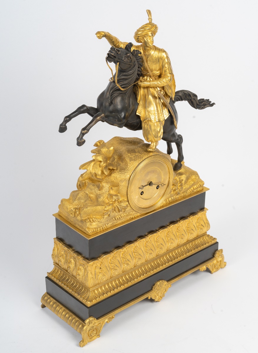 Pendule philhellénique représentant un chef grec insurgé, circa 1830-photo-2