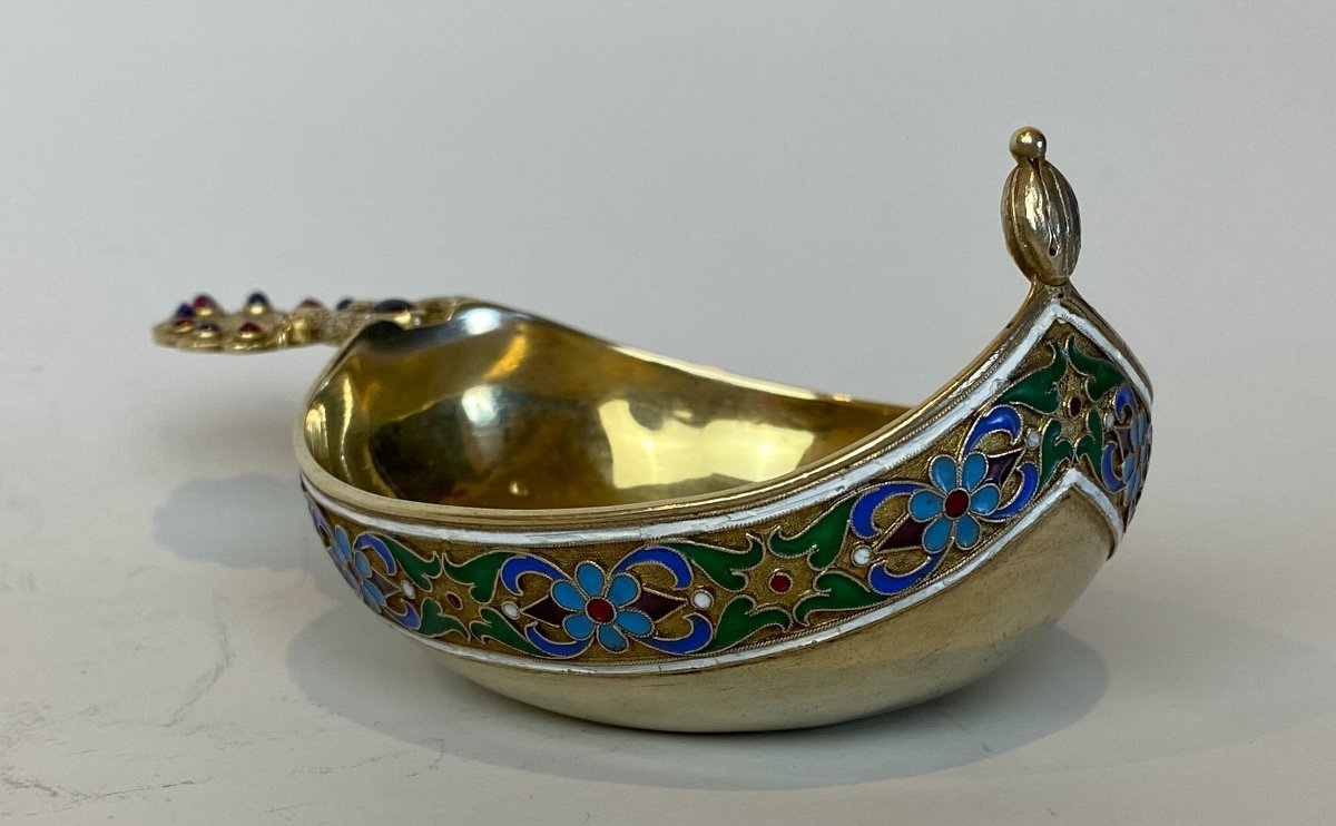 Kovch Russe En Vermeil, Saint-pétersbourg-photo-1