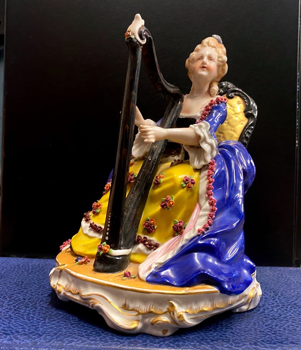 Marquise Jouant De la Harpe - Sujet En Porcelaine Allemande 19 Ième -photo-3