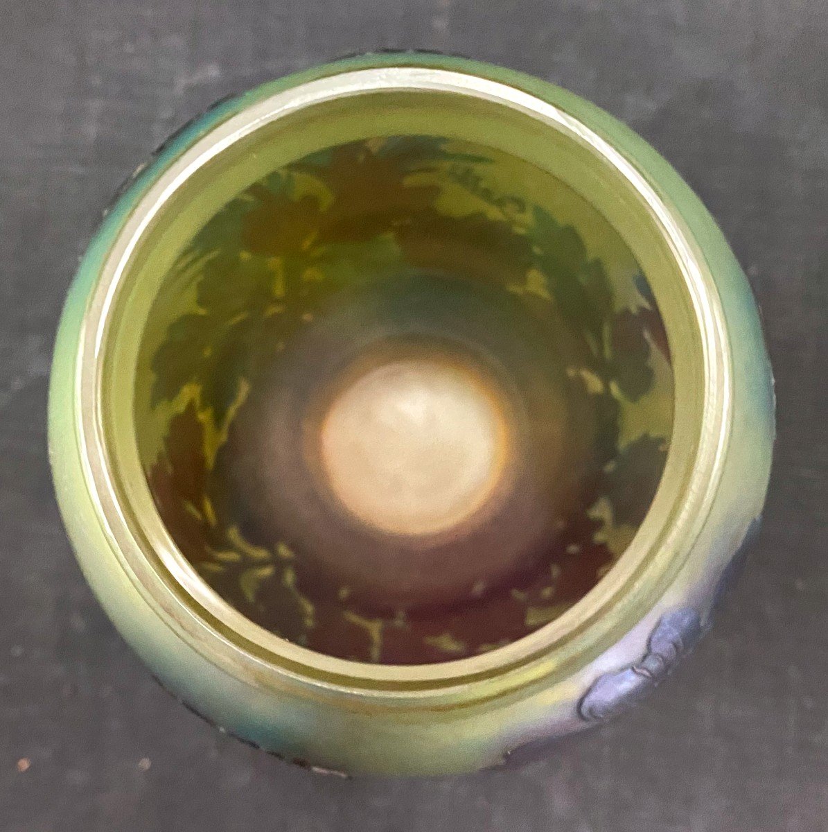 E. Gallé - Vase En Verre Multicouche Dégagé à l'Acide à Décor De Crocus - XX Ième - -photo-2