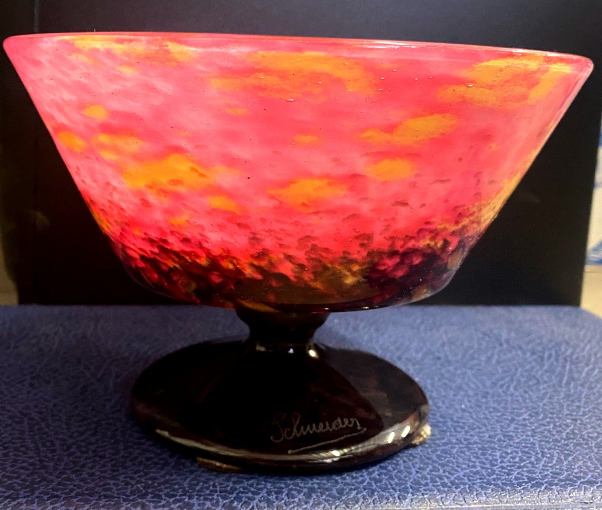 Schneider - Glass Cup On Piedouche - XX Ith - Art Deco