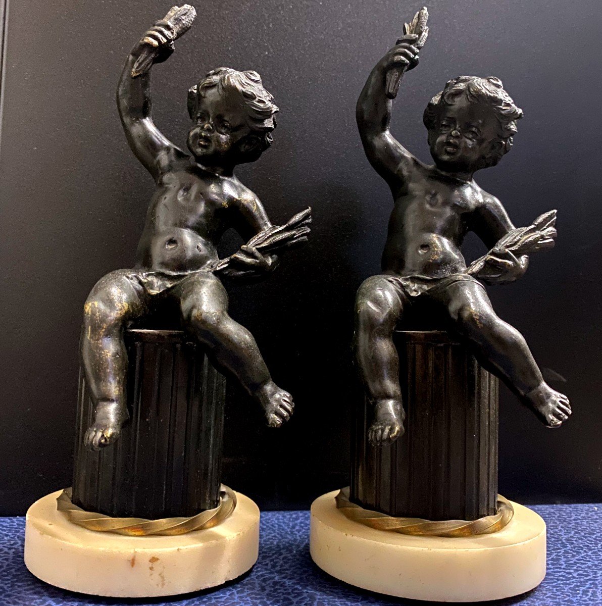 Pair Of Cupids In Patinated Bronze On Marble Base - Late 19th Century