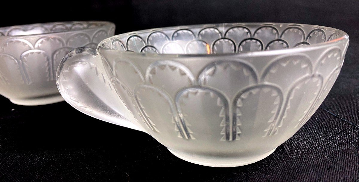 Pair Of R Lalique Cups In Art Deco Glass 20th Century