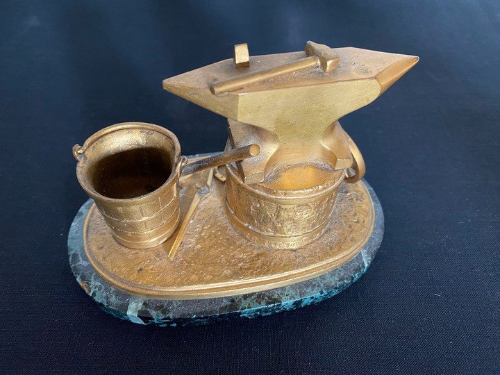 Gilt Bronze Group Anvil Hammer And Seal 19th Century-photo-4